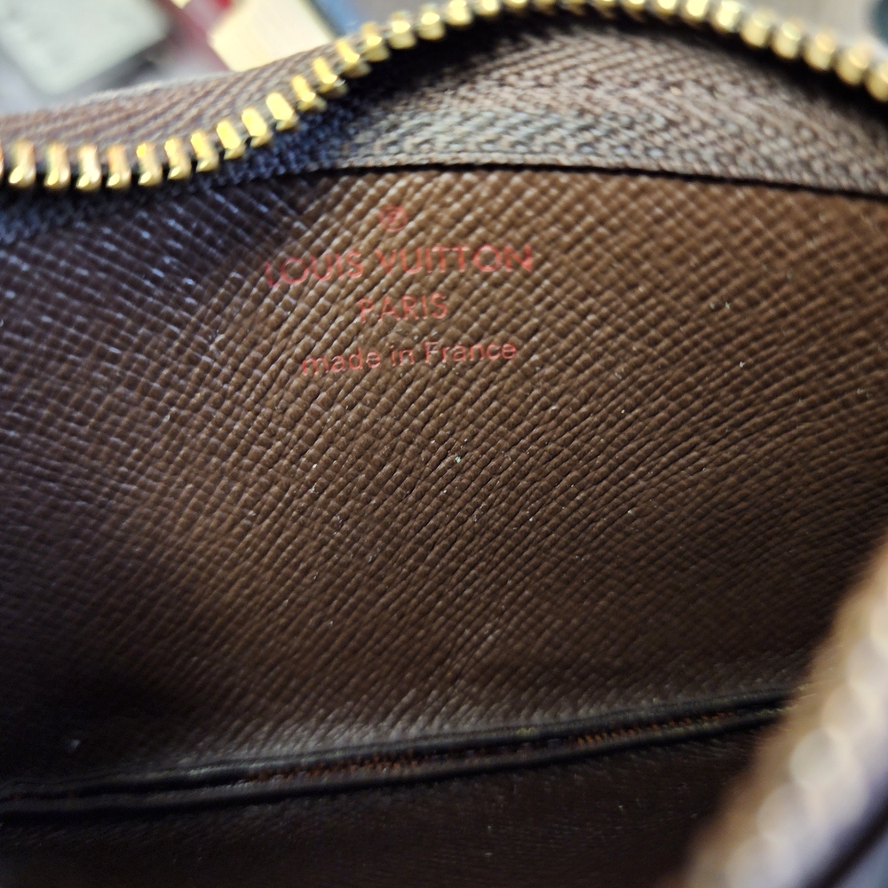 Authentic Louis Vuitton Damier Ebene Key Pouch - Picture 7 of 8
